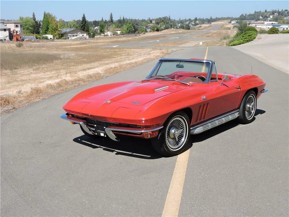 1966 Chevrolet Corvette C2 - Image 2 of 5