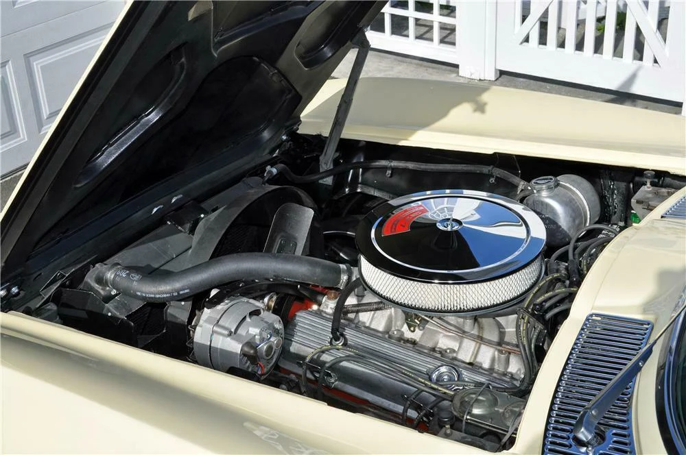 1966 Chevrolet Corvette C2 - Image 2 of 5
