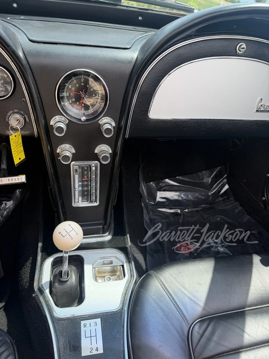 1966 Chevrolet Corvette C2 - Image 14 of 18