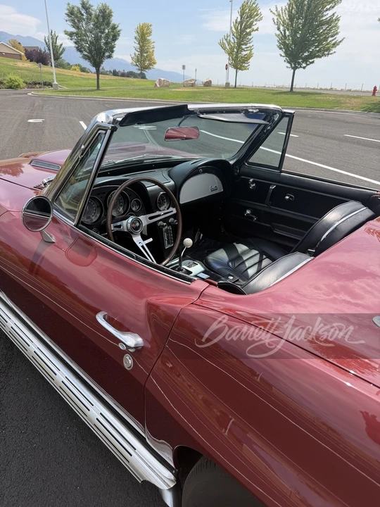 1966 Chevrolet Corvette C2 - Image 10 of 18