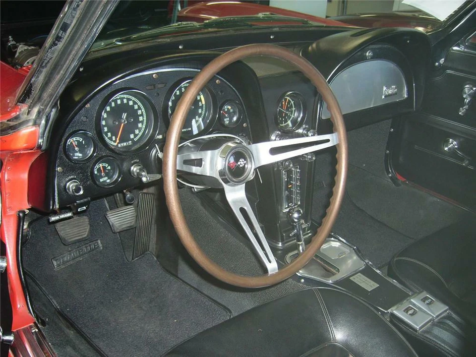 1966 Chevrolet Corvette C2 - Image 3 of 3