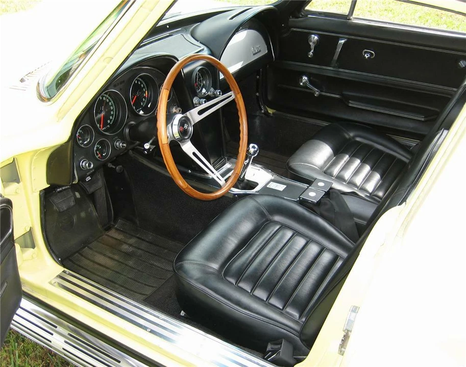 1966 Chevrolet Corvette C2 - Image 4 of 5
