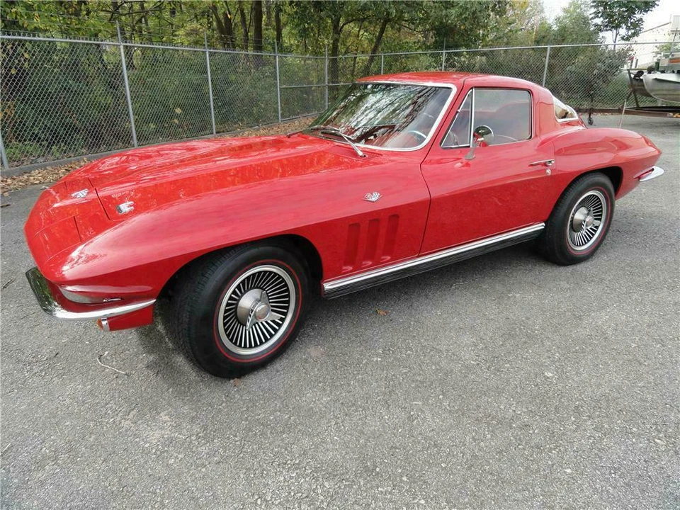 1966 Chevrolet Corvette C2 - Image 2 of 4