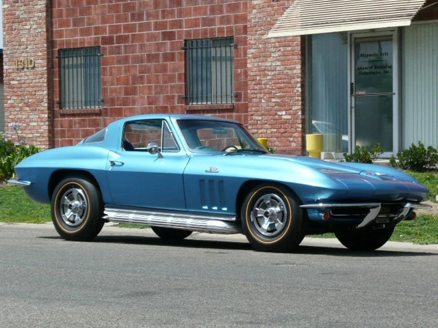 1966 Chevrolet Corvette C2 - Image 2 of 3