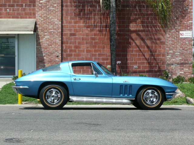 1966 Chevrolet Corvette C2 - Image 3 of 3
