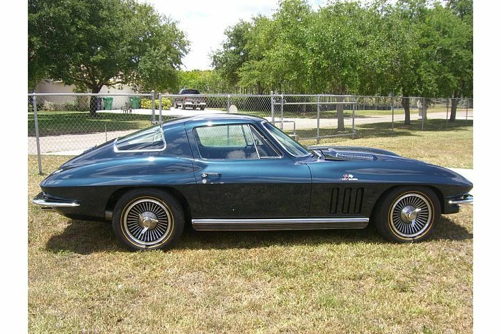 1966 Chevrolet Corvette C2 - Image 4 of 4