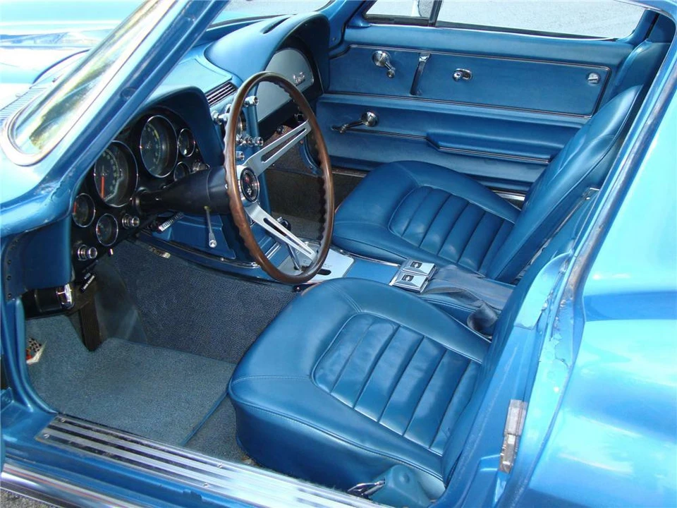 1966 Chevrolet Corvette C2 - Image 2 of 3