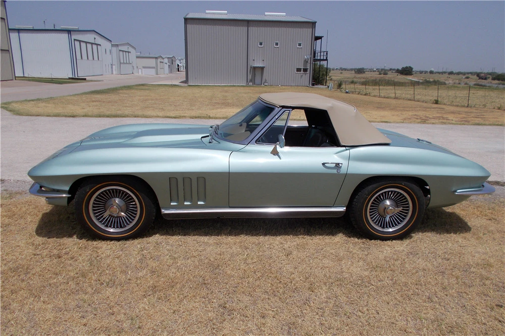 1966 Chevrolet Corvette C2 - Image 9 of 10