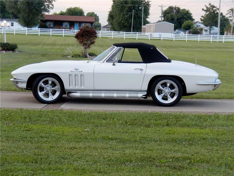 1966 Chevrolet Corvette C2 - Image 4 of 4