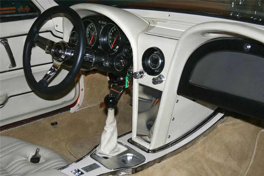 1966 Chevrolet Corvette C2 - Image 4 of 5