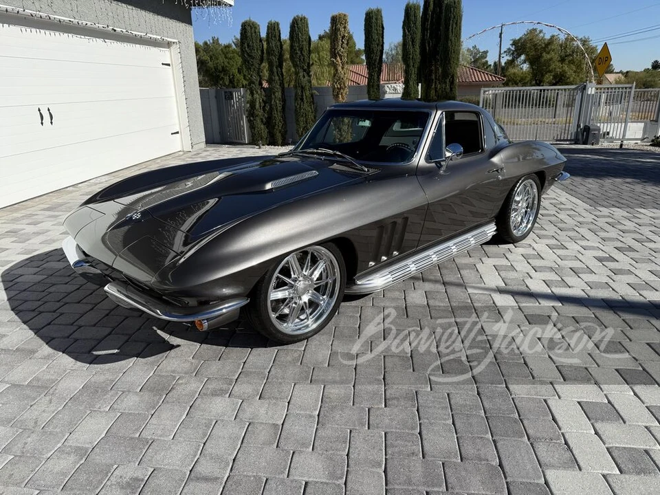 1966 Chevrolet Corvette C2 - Image 17 of 28