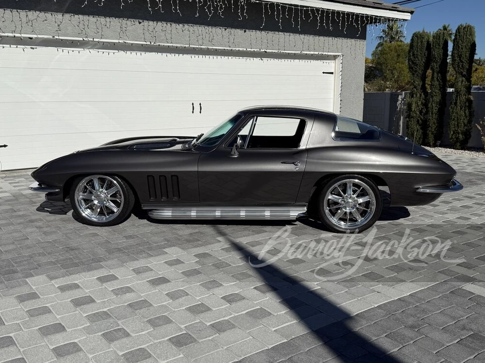 1966 Chevrolet Corvette C2 - Image 26 of 28