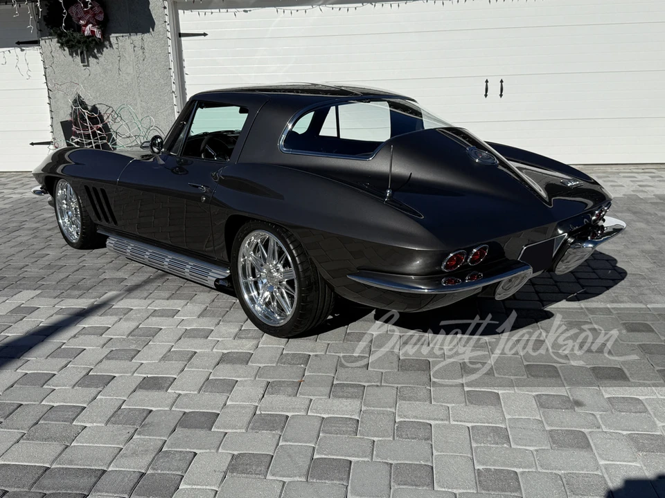 1966 Chevrolet Corvette C2 - Image 27 of 28