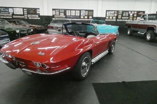 1966 Chevrolet Corvette C2 - Image 9 of 20