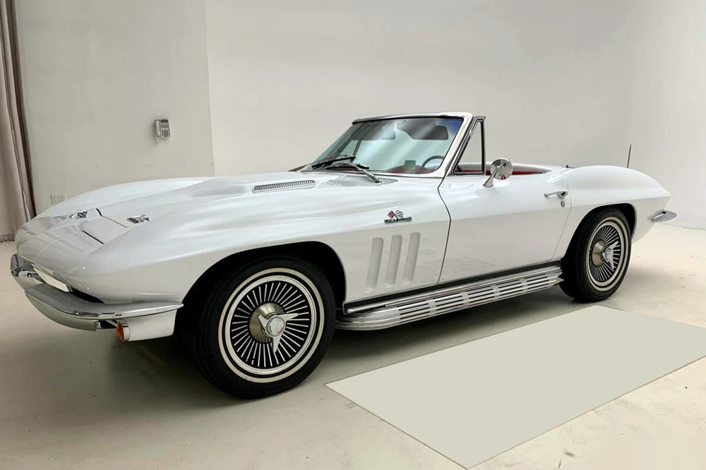 1966 Chevrolet Corvette C2 - Image 2 of 5