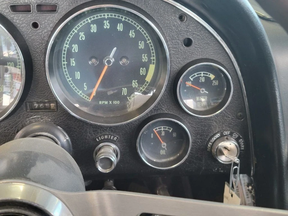 1966 Chevrolet Corvette C2 - Image 19 of 21
