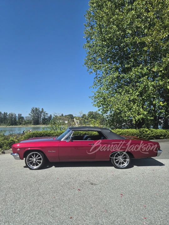 1966 Chevrolet Impala SS 4th Gen - Image 12 of 18