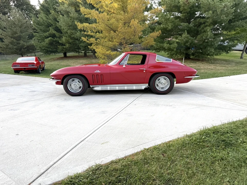 1966 Chevrolet Corvette C2 - Image 19 of 21