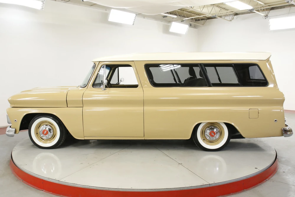 1966 Chevrolet Suburban 5th Gen - Image 5 of 5