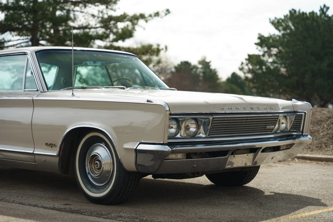 1966 Chrysler New Yorker - Image 27 of 31