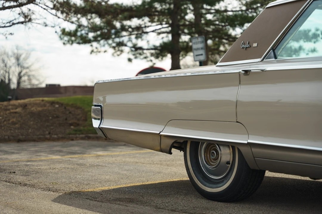 1966 Chrysler New Yorker - Image 29 of 31
