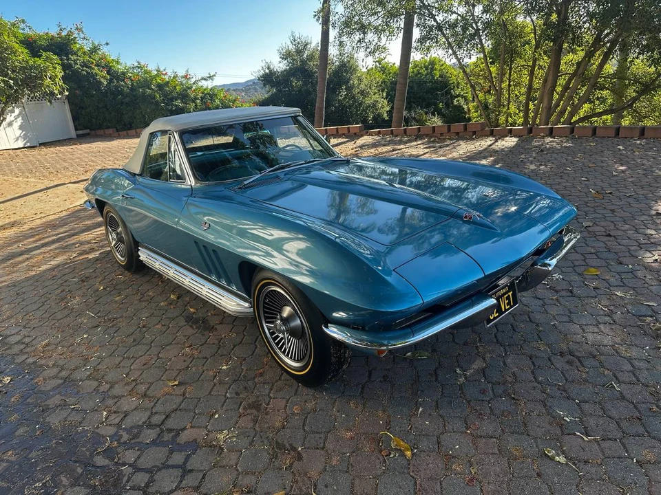 1966 Chevrolet Corvette C2 - Image 4 of 18