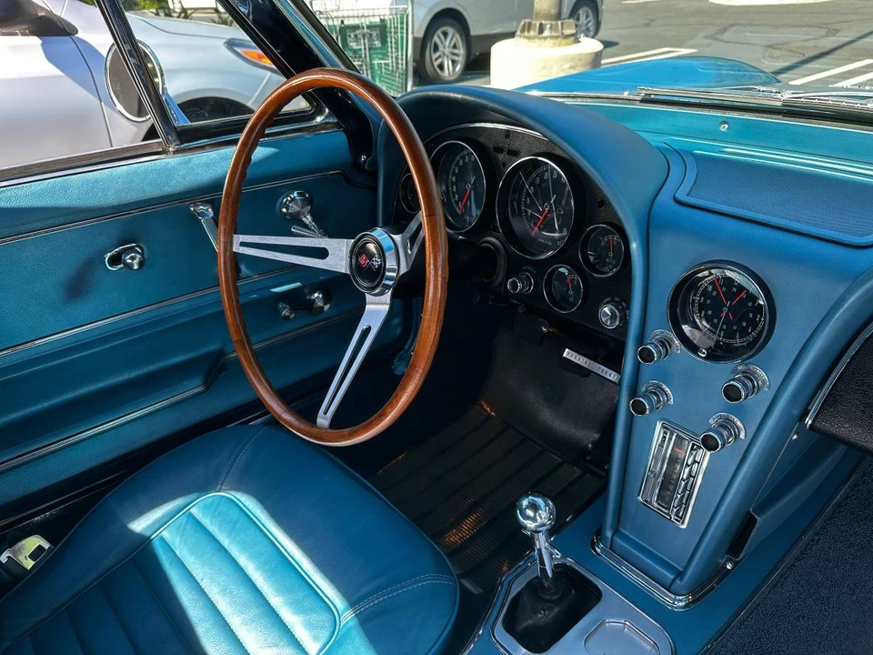 1966 Chevrolet Corvette C2 - Image 9 of 18