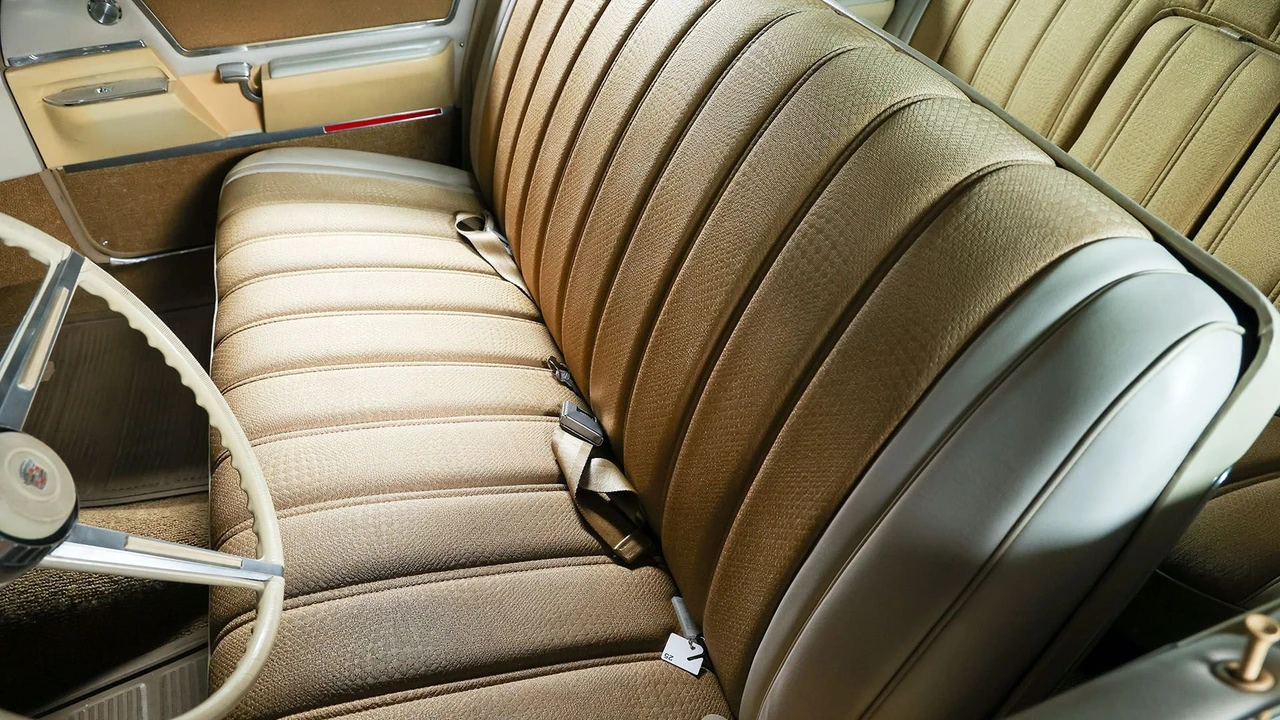 1966 Cadillac Calais - Image 28 of 31