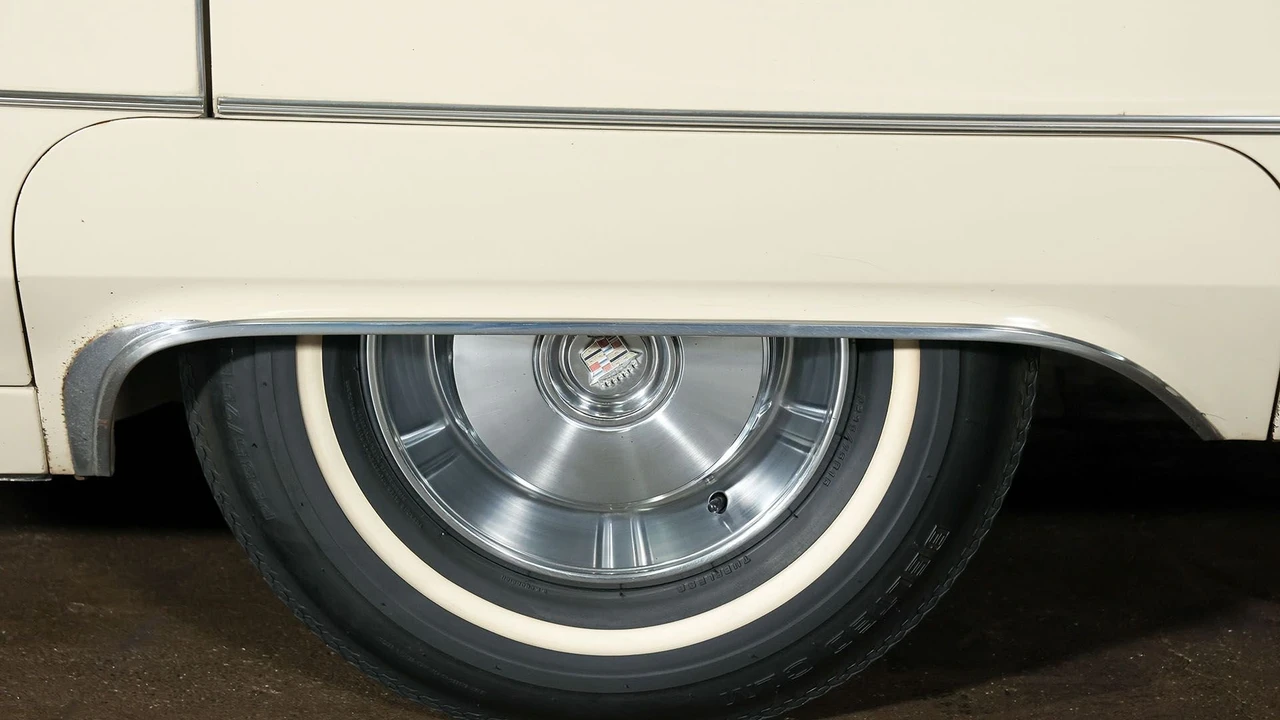 1966 Cadillac Calais - Image 19 of 31