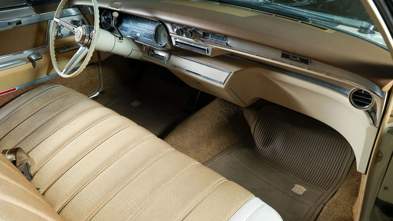 1966 Cadillac Calais - Image 23 of 31