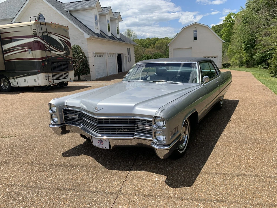 1966 Cadillac DeVille 3rd Gen - Image 10 of 31