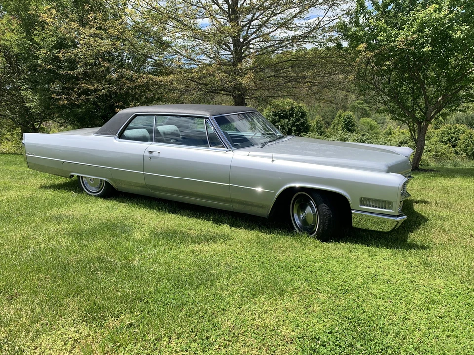 1966 Cadillac DeVille 3rd Gen - Image 5 of 31