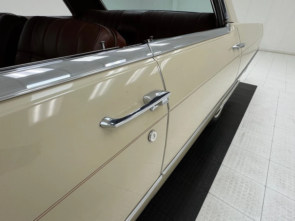 1966 Cadillac DeVille 3rd Gen - Image 17 of 21