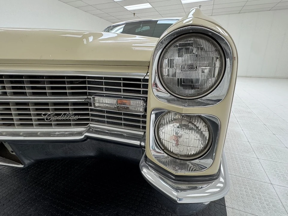 1966 Cadillac DeVille 3rd Gen - Image 11 of 21