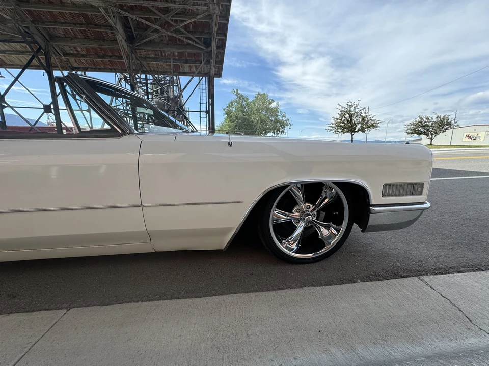 1966 Cadillac DeVille 3rd Gen - Image 26 of 31