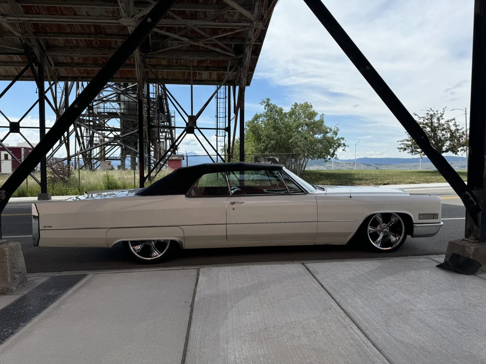 1966 Cadillac DeVille 3rd Gen - Image 15 of 31