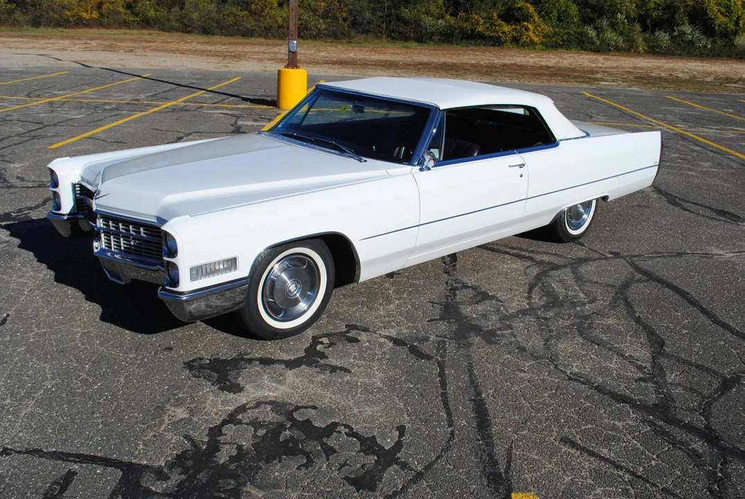 1966 Cadillac DeVille 3rd Gen - Image 4 of 31