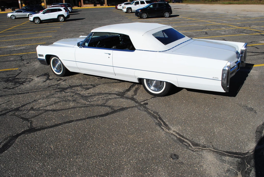 1966 Cadillac DeVille 3rd Gen - Image 15 of 31