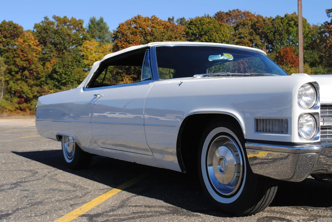 1966 Cadillac DeVille 3rd Gen - Image 22 of 31