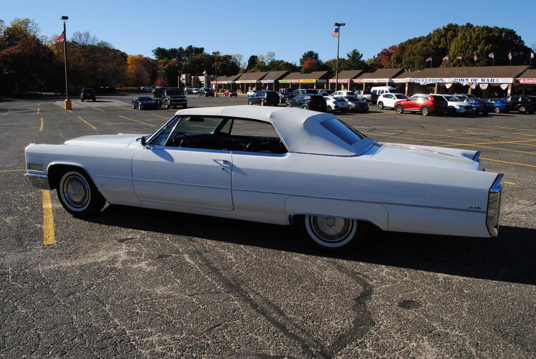 1966 Cadillac DeVille 3rd Gen - Image 17 of 31