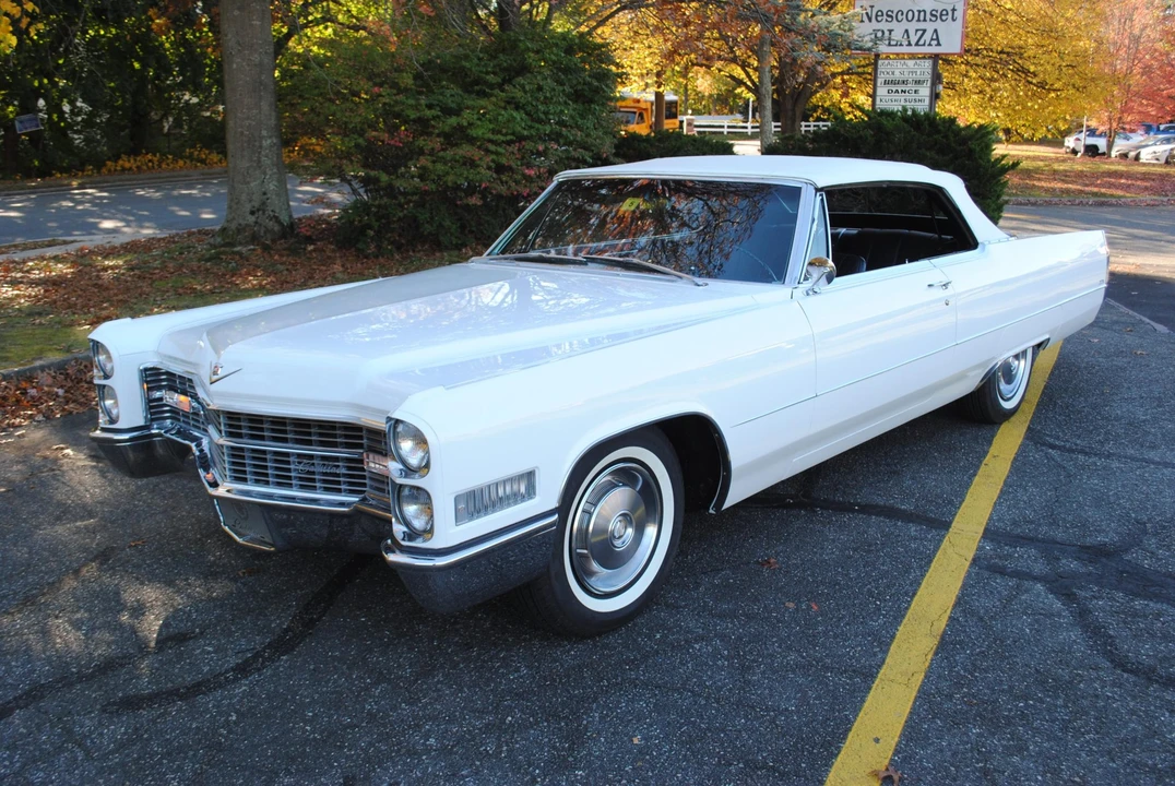 1966 Cadillac DeVille 3rd Gen - Image 5 of 31