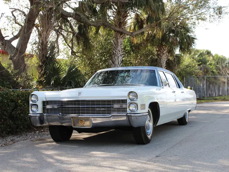 1966 Cadillac Series 70 & 75 - Image 17 of 22