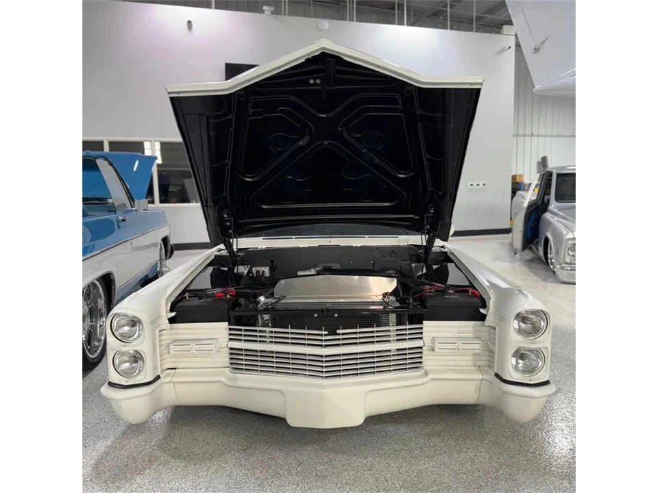 1966 Cadillac Fleetwood - Image 5 of 8