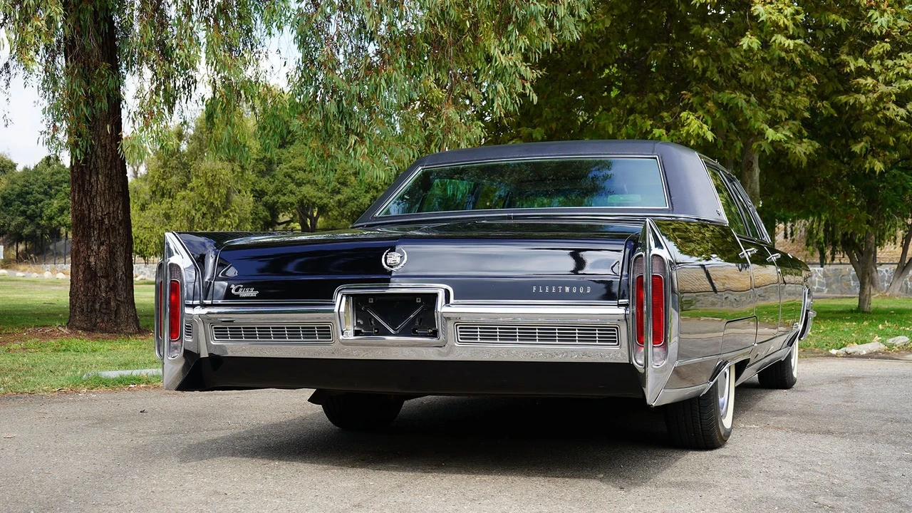 1966 Cadillac Fleetwood - Image 16 of 31