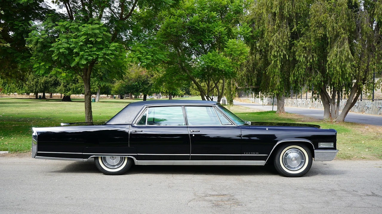 1966 Cadillac Fleetwood - Image 12 of 31