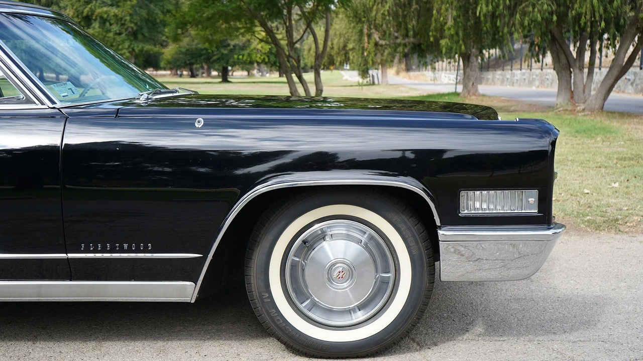 1966 Cadillac Fleetwood - Image 24 of 31