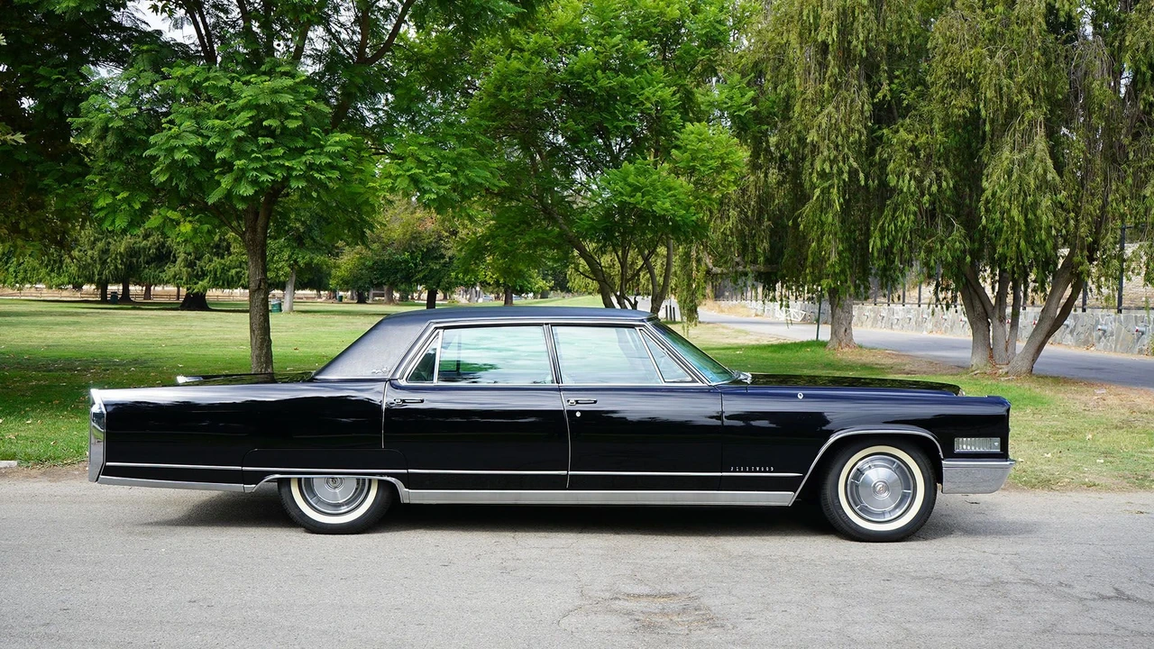 1966 Cadillac Fleetwood - Image 11 of 31