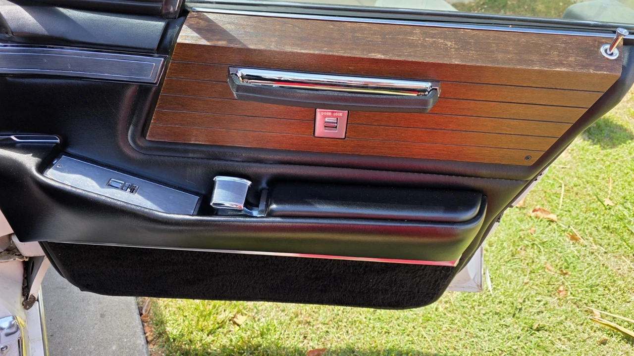 1966 Cadillac Fleetwood - Image 15 of 17