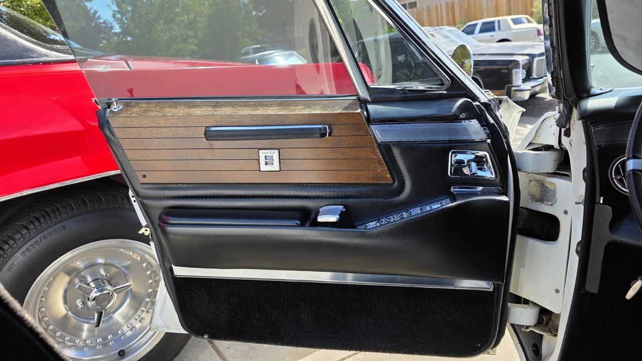 1966 Cadillac Fleetwood - Image 16 of 17
