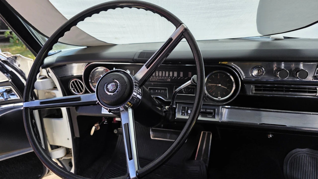 1966 Cadillac Fleetwood - Image 17 of 17